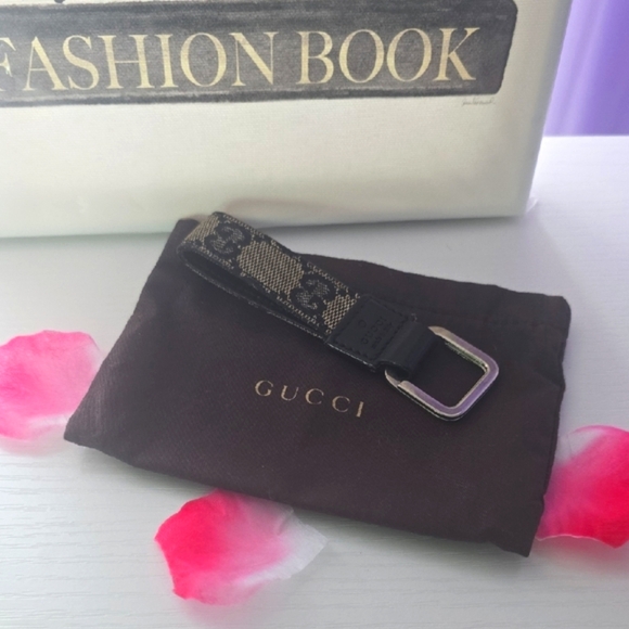 Gucci Black & Tan GG Fabric Monogram Keychain W/ Silver Harware (EUC)(DUSTY)🤍✨️ - Picture 1 of 5